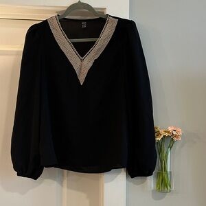 SHEIN Black Blouse with Cream Lace V-Neck, M 🖤